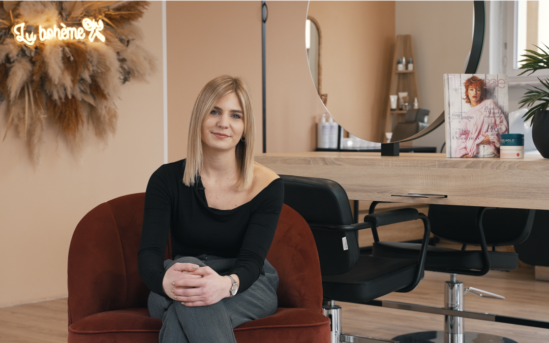 Morgane Fritz – Coiffeuse et confidente, dans les coulisses d’un métier d’écoute et de passion.